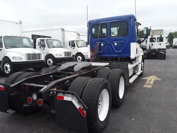 2019 FREIGHTLINER/MERCEDES CASCADIA 125