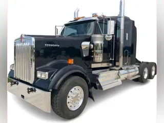 2025 Kenworth W900B