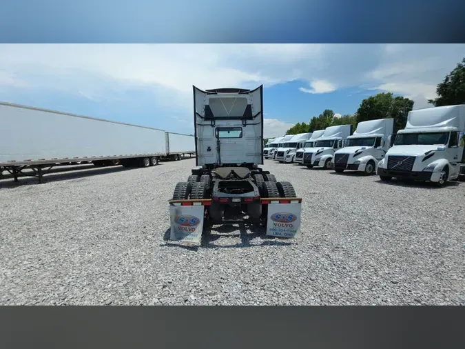 2018 Volvo VNL300