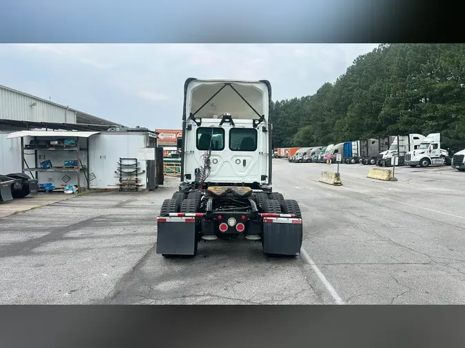 2020 Freightliner Cascadia 126f7e12824c16b1627db96414347930adc