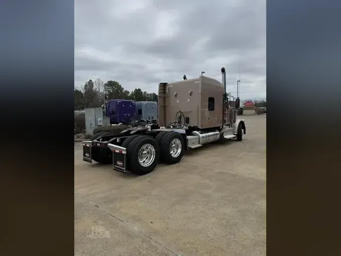 2026 PETERBILT 589