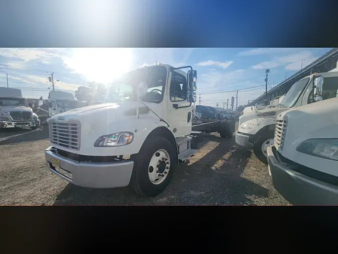 2019 FREIGHTLINER/MERCEDES M2 106