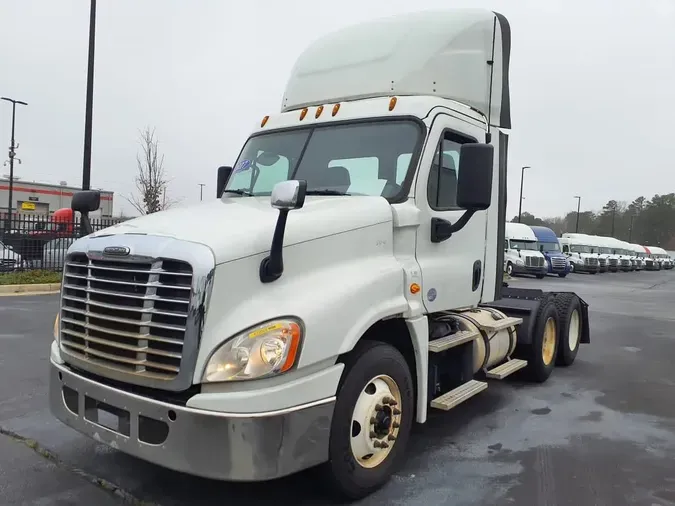 2017 FREIGHTLINER/MERCEDES CASCADIA 125