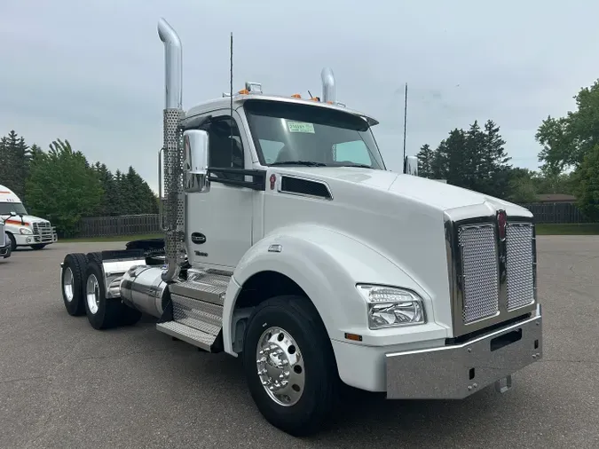 2026 Kenworth T880 Short Hood