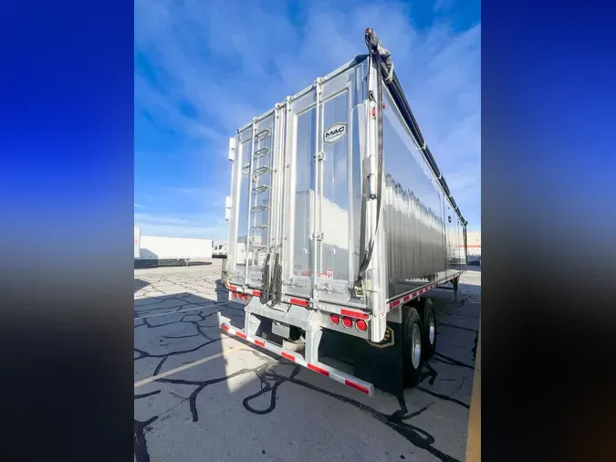 2026 MAC MOVING FLOOR