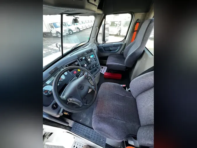 2019 FREIGHTLINER CASCADIA 125