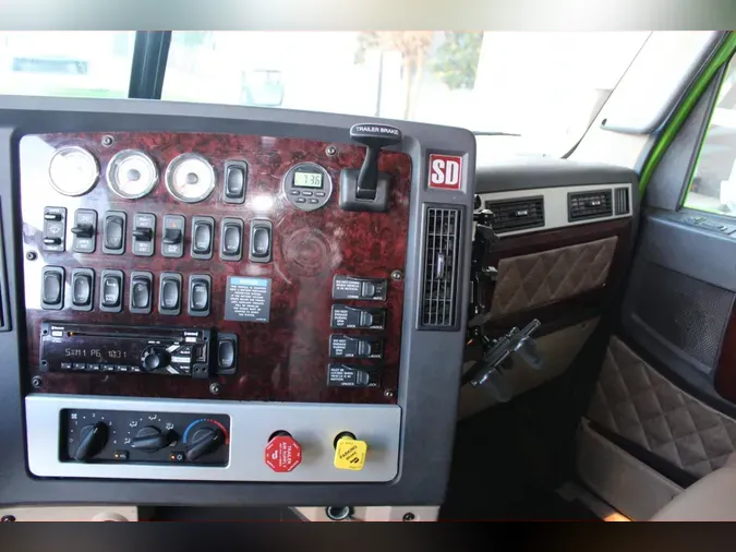 2021 Freightliner CORONADOf7fac66f7fea170b22db4ba4b3d01824