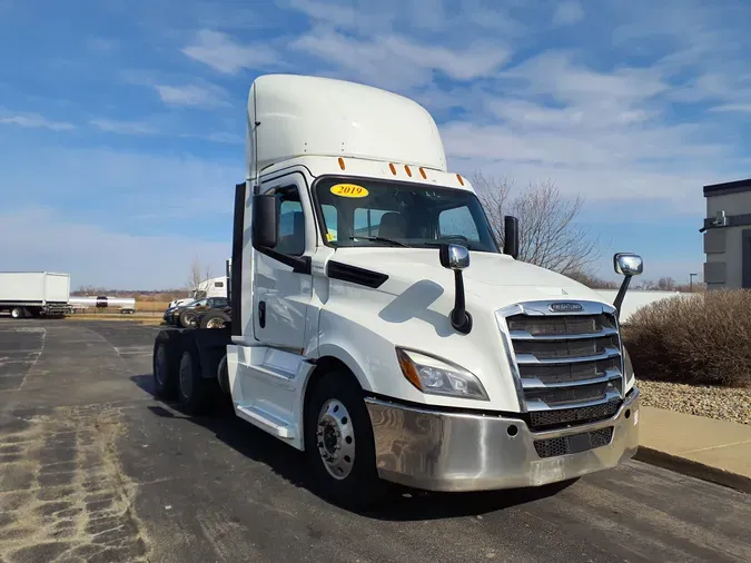 2019 FREIGHTLINER/MERCEDES NEW CASCADIA PX12664