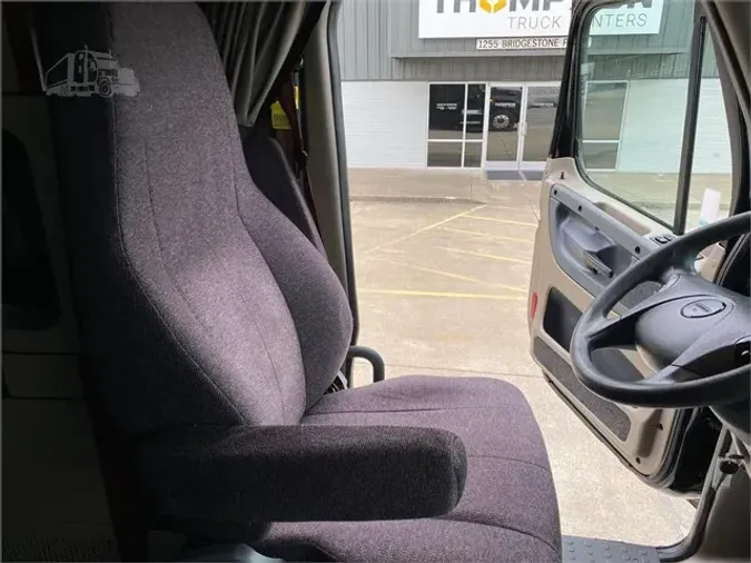 2017 FREIGHTLINER CASCADIA 125