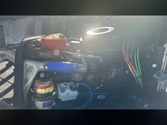 2020 FREIGHTLINER CA126