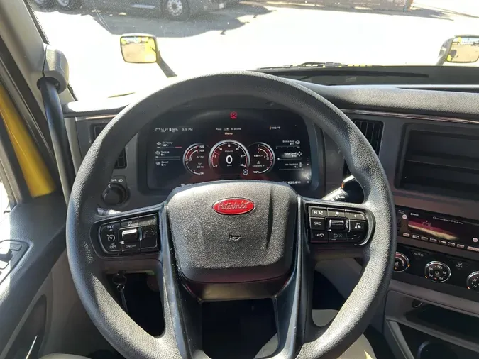 2024 Peterbilt 579