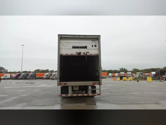 2014 Great Dane f801f52e88c5f1141c0557b350896690