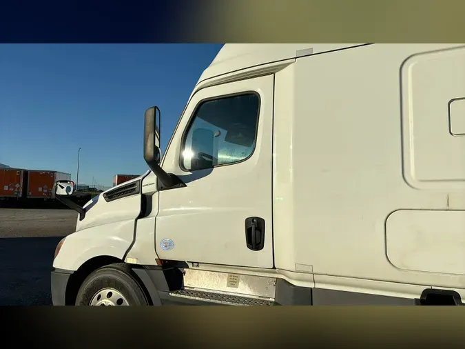 2020 Freightliner Cascadia