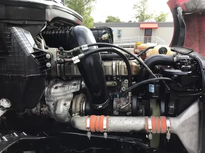 2020 FREIGHTLINER CA126