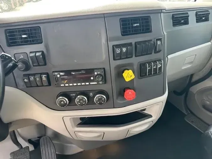 2021 Peterbilt 579