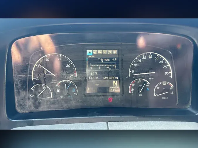 2021 Freightliner Cascadia 126