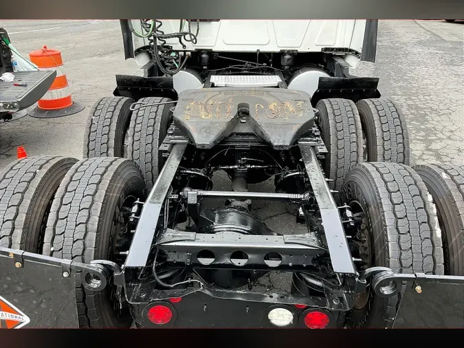 2022 INT LT625 6x4
