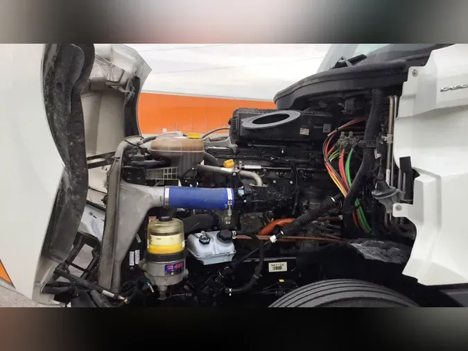 2022 Freightliner Cascadia 126