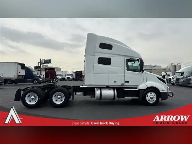 2019 VOLVO VNL760