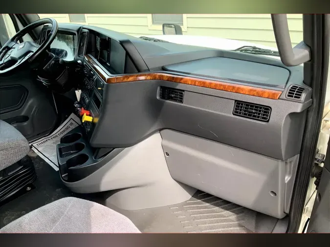 2021 INT LT625 6x4
