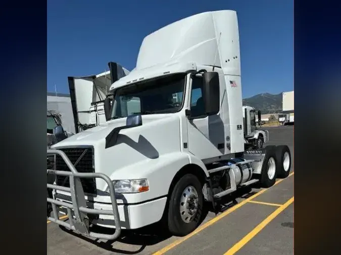 2016 Volvo VNM64Tf81b187022ec81ec14839a946f246e73