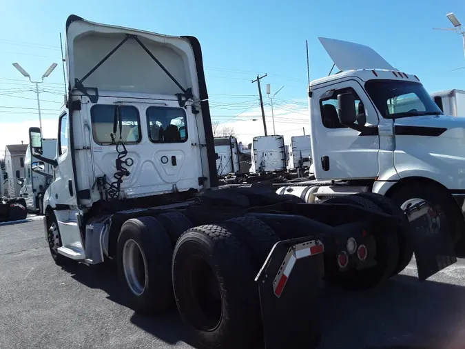 2020 FREIGHTLINER/MERCEDES NEW CASCADIA 116