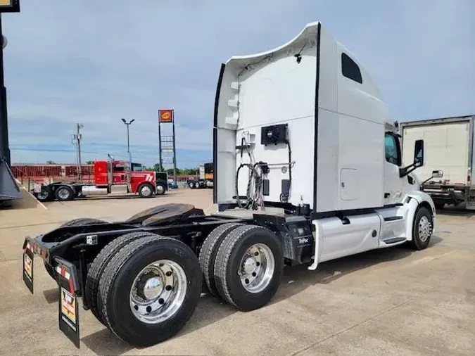2022 Peterbilt 579