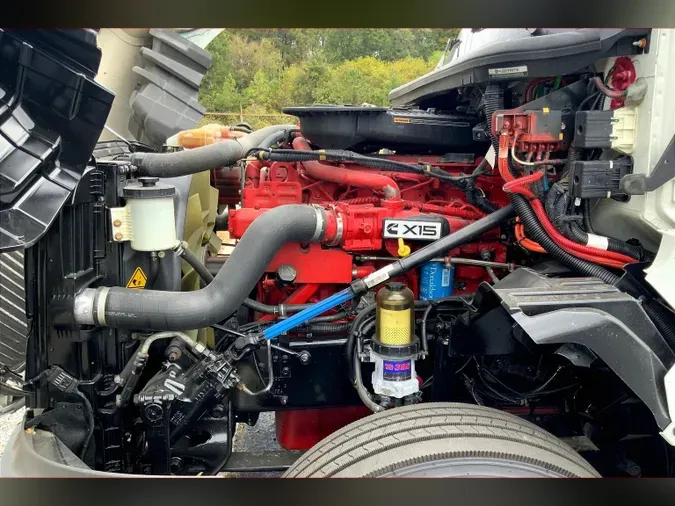 2022 INT LT625 6x4