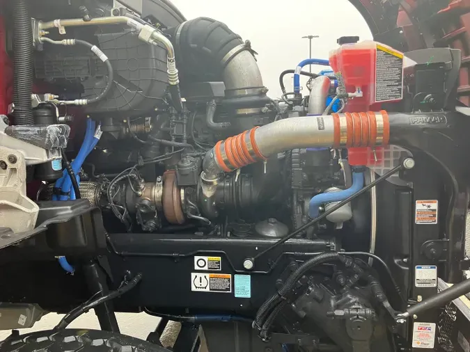 2025 Kenworth T880 Short Hood