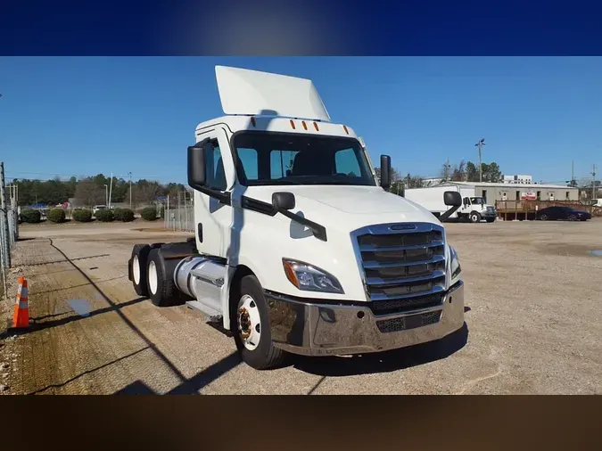 2020 FREIGHTLINER/MERCEDES NEW CASCADIA PX12664f8280dd53f99582da3f6ff133be49db4