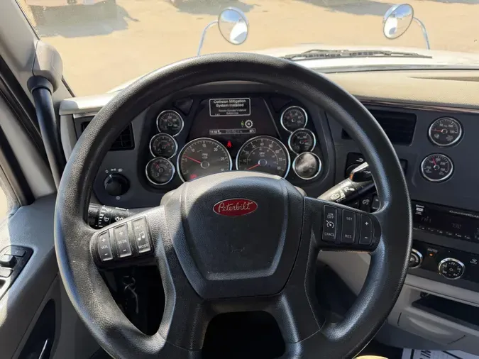 2021 Peterbilt 567