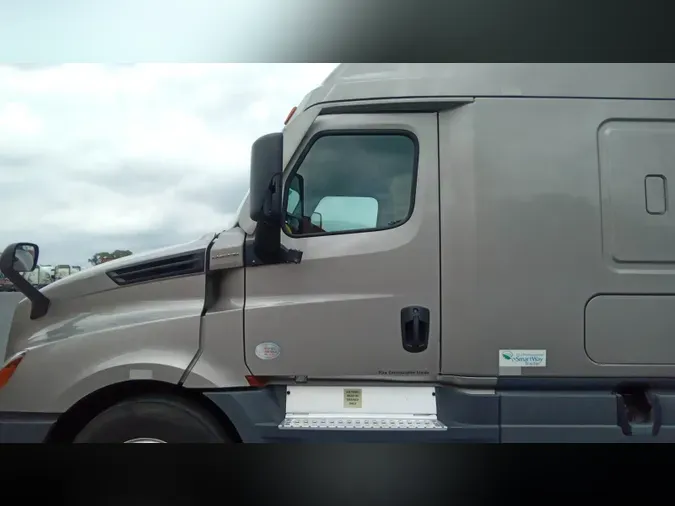 2023 Freightliner Cascadia 126f82e64cf4956c11a1e09e7d90e40cd7f