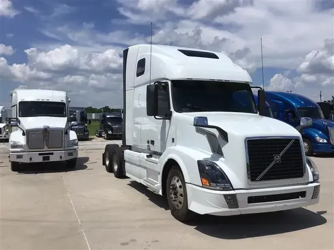 2018 VOLVO VNL670