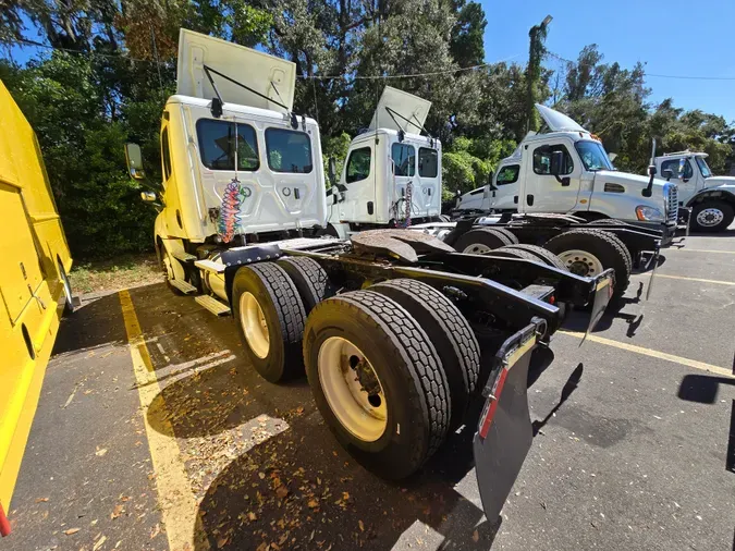 2020 FREIGHTLINER/MERCEDES NEW CASCADIA PX12664