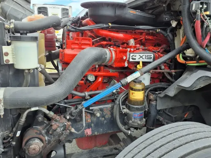 2019 NAVISTAR INTERNATIONAL LT625 SLPR CAB