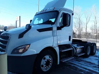 2018 FREIGHTLINER/MERCEDES NEW CASCADIA PX12664