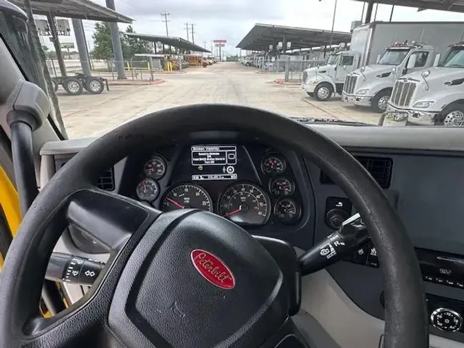 2021 Peterbilt 579