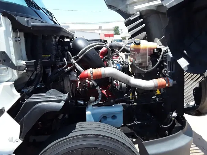 2019 NAVISTAR INTERNATIONAL LT625 SLPR CAB