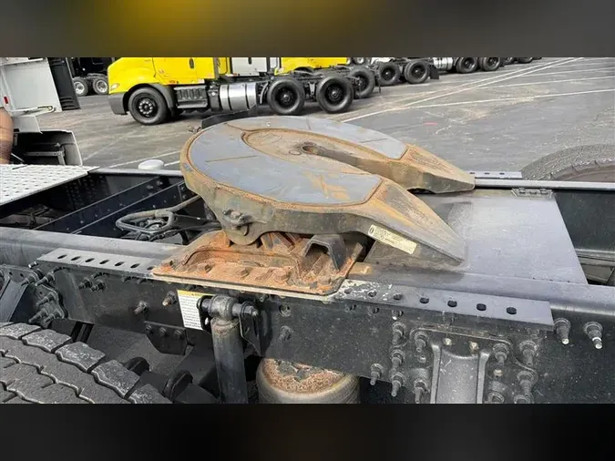 2023 VOLVO VNR300f83af2ead64fa32652d211d8dfb524a5