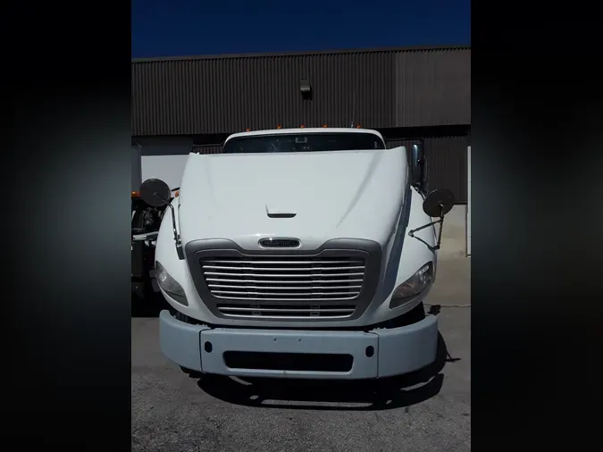 2017 FREIGHTLINER/MERCEDES M2-112