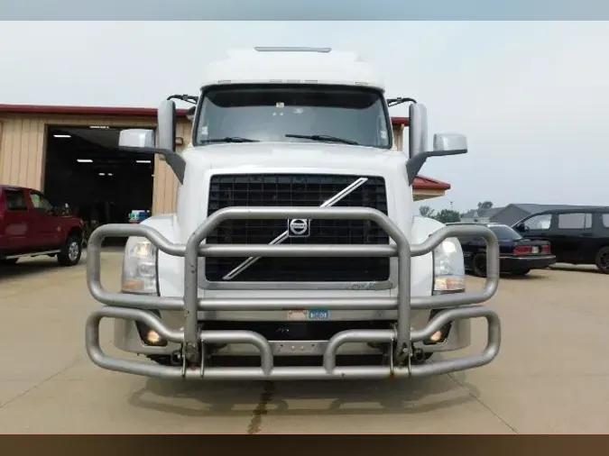 2015 Volvo VNL
