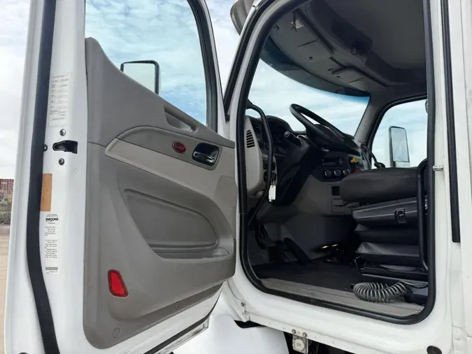 2020 Peterbilt 579f83f990be2f33e2a1d071086c2ec5810