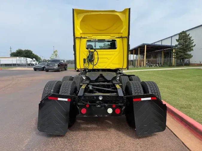 2018 INTERNATIONAL RH613