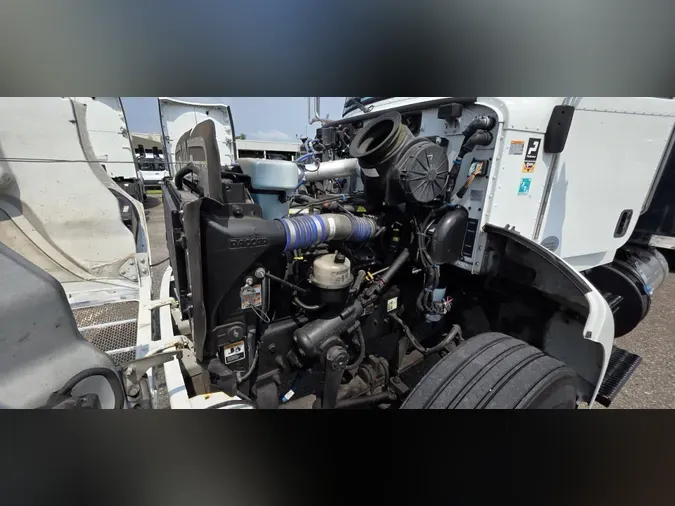 2020 Peterbilt 337