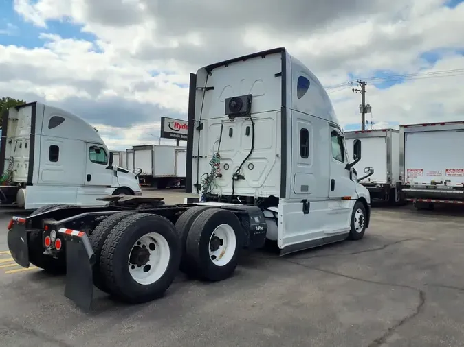 2021 FREIGHTLINER NEW CASCADIA PX12664
