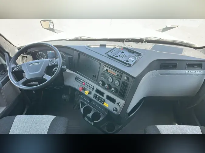 2020 Freightliner Cascadia