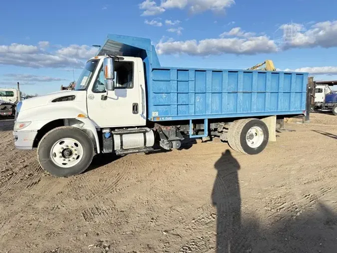 2016 INTERNATIONAL DURASTAR 4300