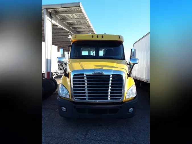 2018 FREIGHTLINER/MERCEDES CASCADIA 113