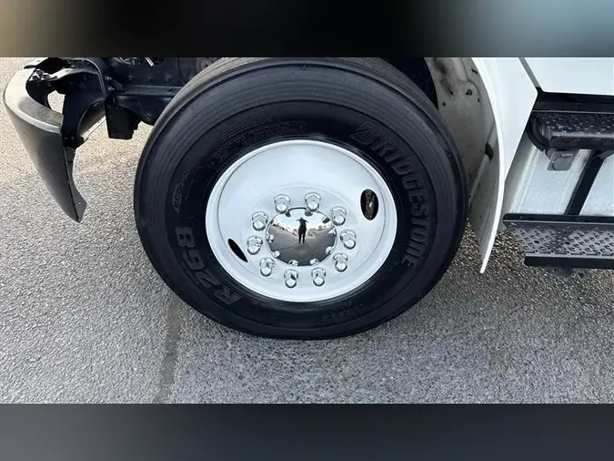 2019 FREIGHTLINER M2-106