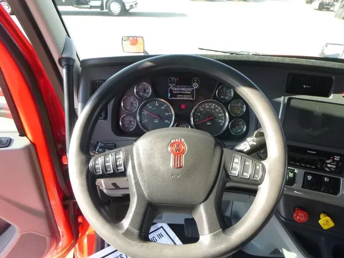 2021 Kenworth T680f852eb7092a03c3678e8f493c81a8d9f
